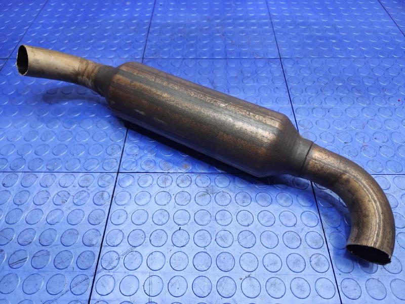2014-2018 Ford Focus 2.0L NON Turbo Center Intermediate Muffler OEM BV6Z5230B