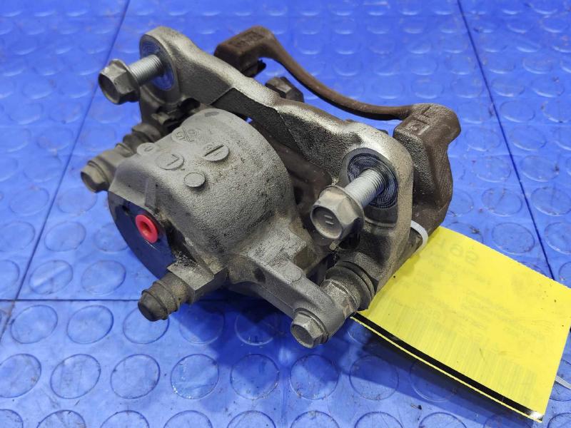 2016 Toyota Prius Caliper