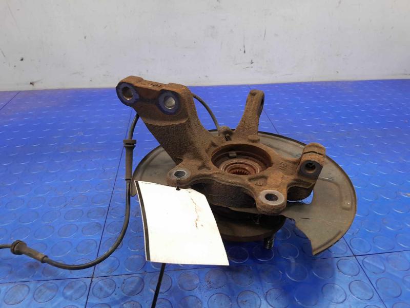 2014 Nissan Versa Spindle Knuckle Front