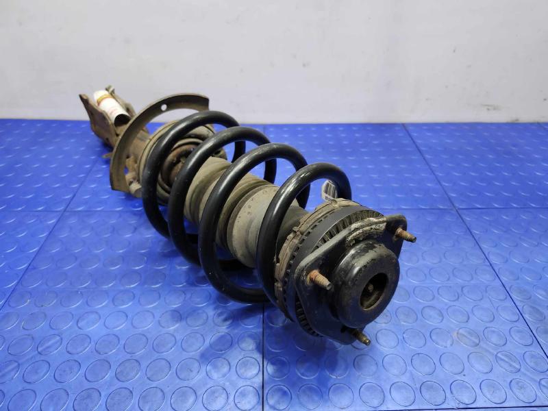 2009 Volkswagen Routan Strut Assembly