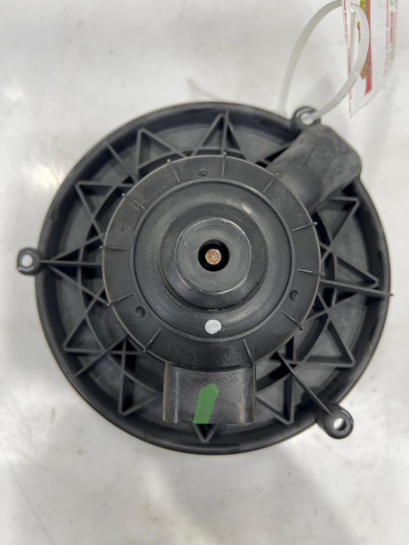 2010 GMC Terrain Blower Motor