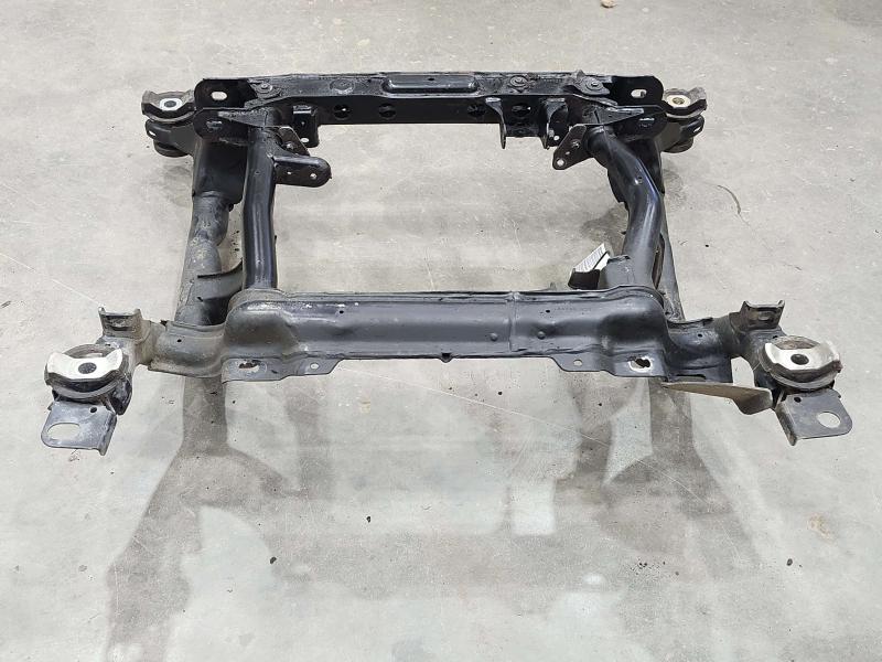 2010 Mercedes ML-Class Crossmember/Cradle/Undercarria