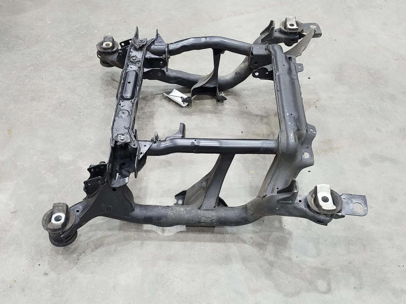 2010 Mercedes ML-Class Crossmember/Cradle/Undercarria