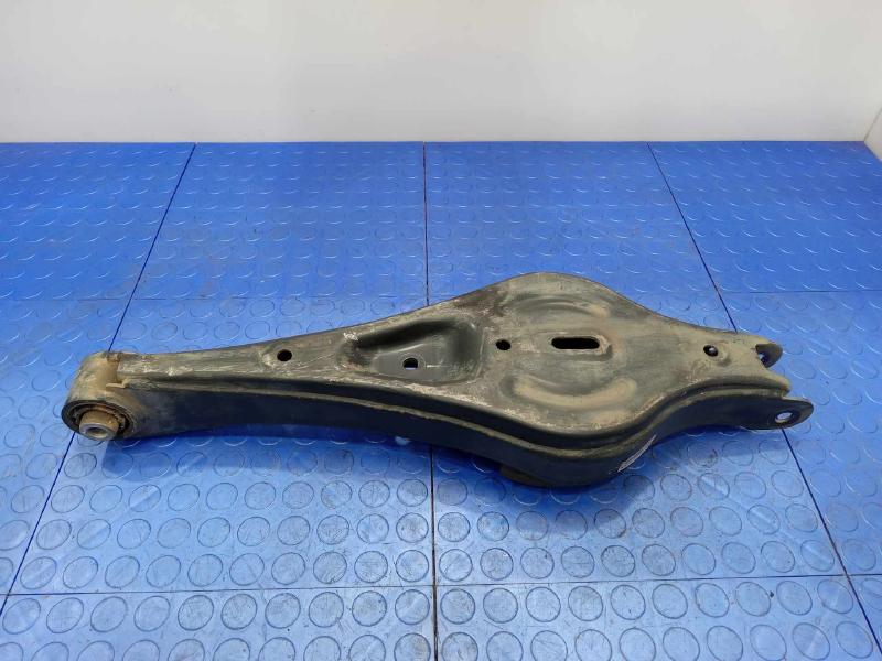 2017 Kia Sedona Lower Control Arm Rr