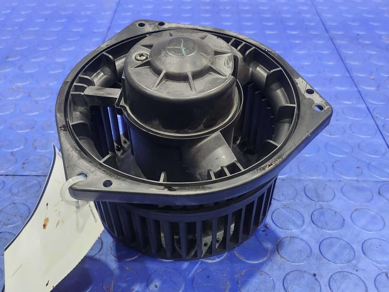 2013 Nissan Pathfinder Blower Motor