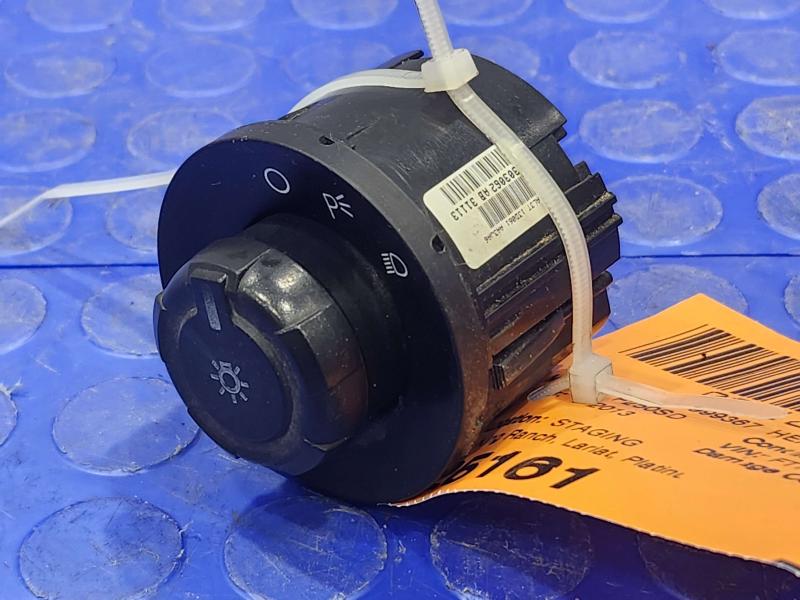2013 Ford F-250 Super Duty Headlight Switch (Dash Mtd)