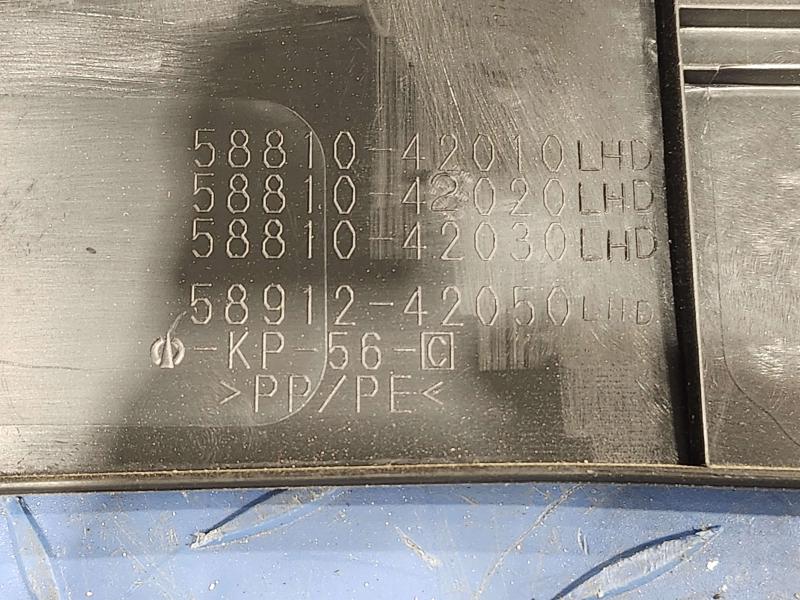 2020 Toyota RAV4 Front Console