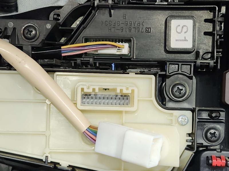 2020 Toyota RAV4 Front Console