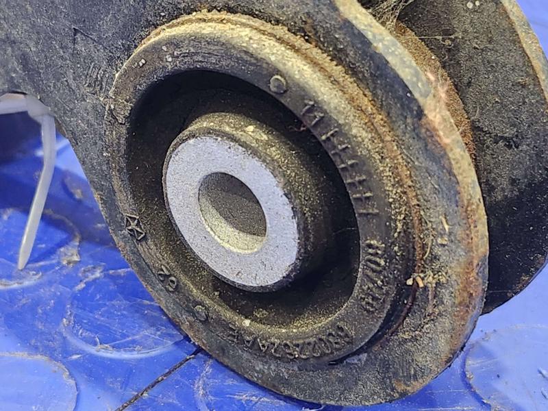 2012 Jeep Grand Cherokee Upper Control Arm Front