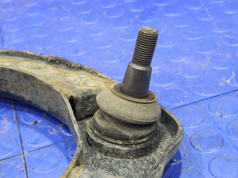 2012 Jeep Grand Cherokee Upper Control Arm Front