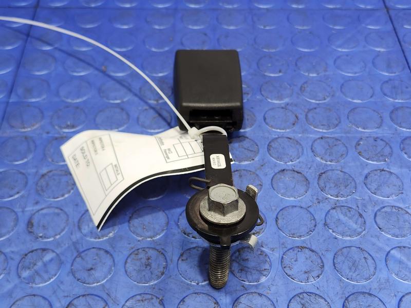2011 Ford Edge Rear Seat Belt