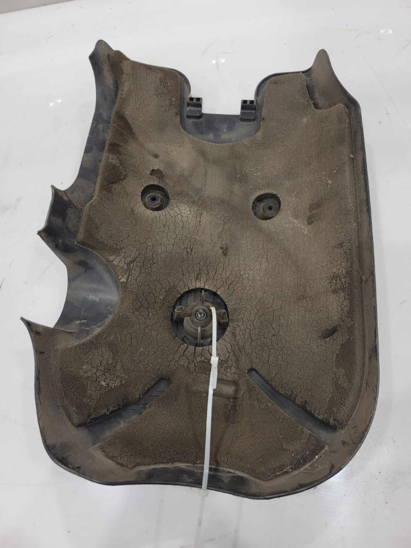 2001 GMC Sierra 1500 Engine Cover