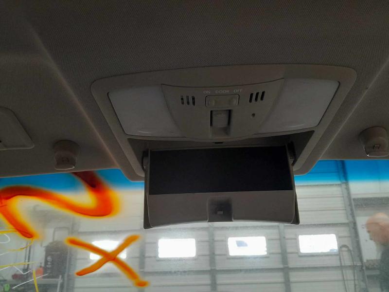 2013 Infiniti FX35 Front Console