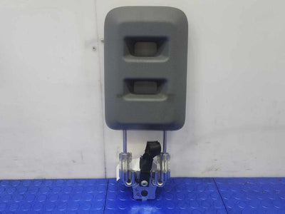 2013 Ford F-350 Super Duty Headrest