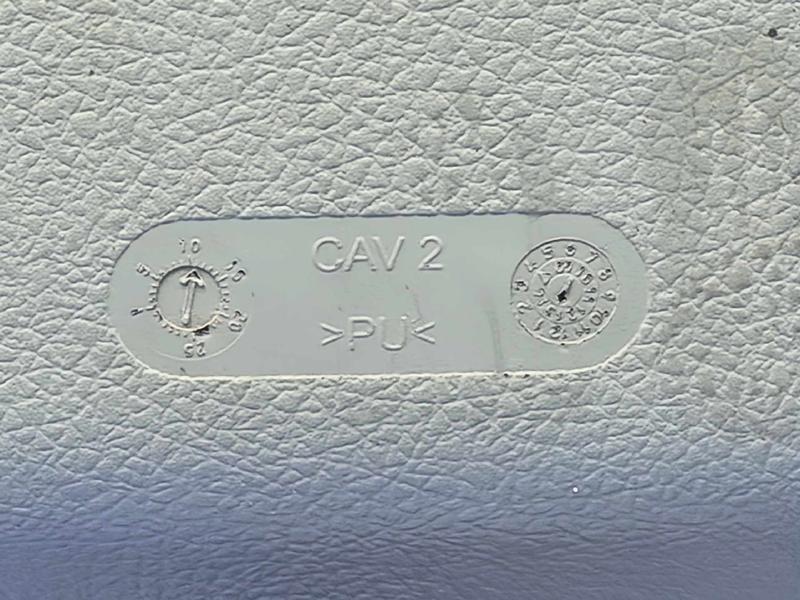 2013 Ford F-350 Super Duty Headrest