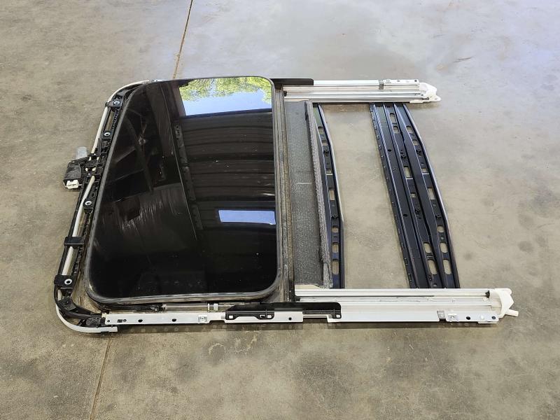 2006 - 2012 Toyota Rav-4 Sunroof Glass Assembly w/ Tracks w/ Motor OEM 632010R010