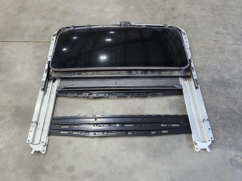 2006 - 2012 Toyota Rav-4 Sunroof Glass Assembly w/ Tracks w/ Motor OEM 632010R010