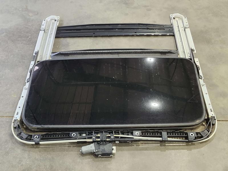 2006 - 2012 Toyota Rav-4 Sunroof Glass Assembly w/ Tracks w/ Motor OEM 632010R010