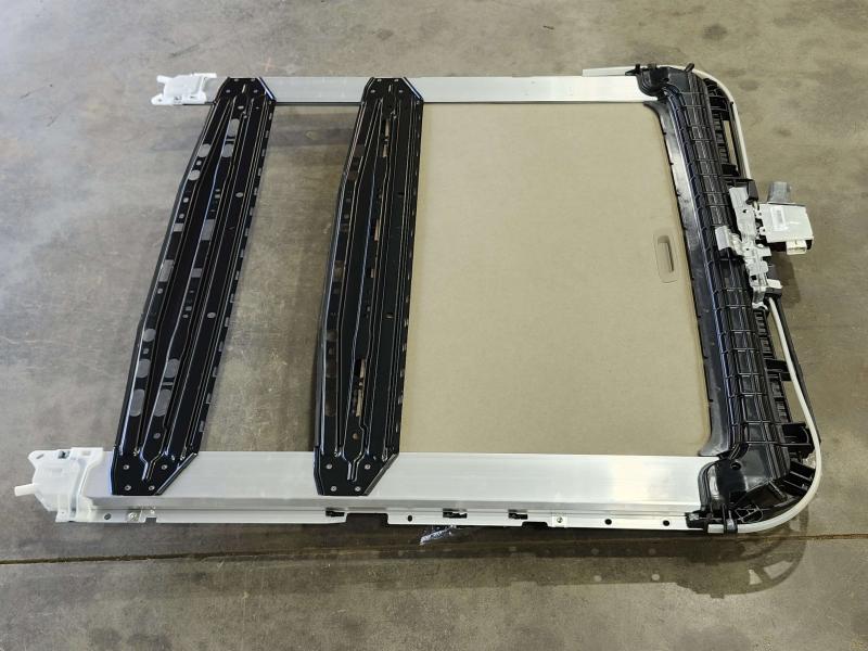 2006 - 2012 Toyota Rav-4 Sunroof Glass Assembly w/ Tracks w/ Motor OEM 632010R010
