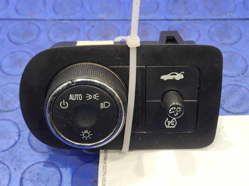 2009 Chevrolet Impala Headlight Switch (Dash Mtd)