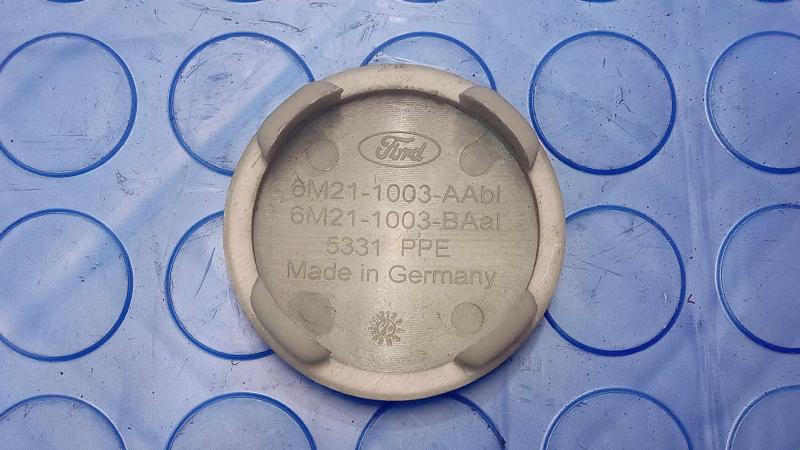 2013 Ford Focus Center Cap