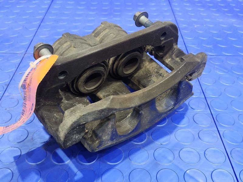 2006 Ford Mustang Caliper