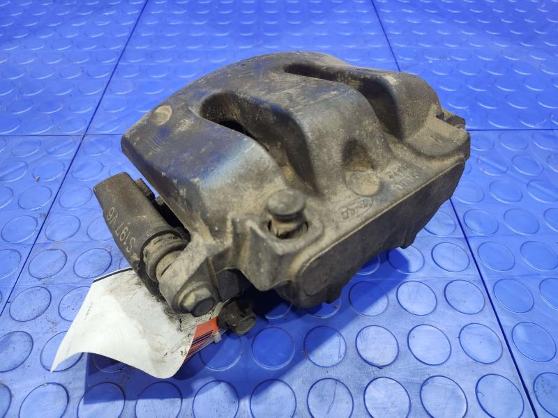 2006 Ford Mustang Caliper