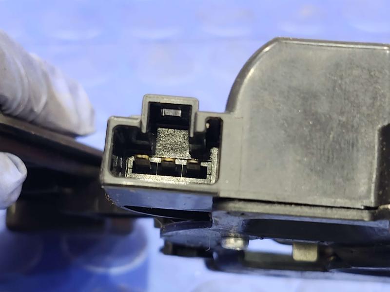 2010 Mazda Mazda3 Lid Latch