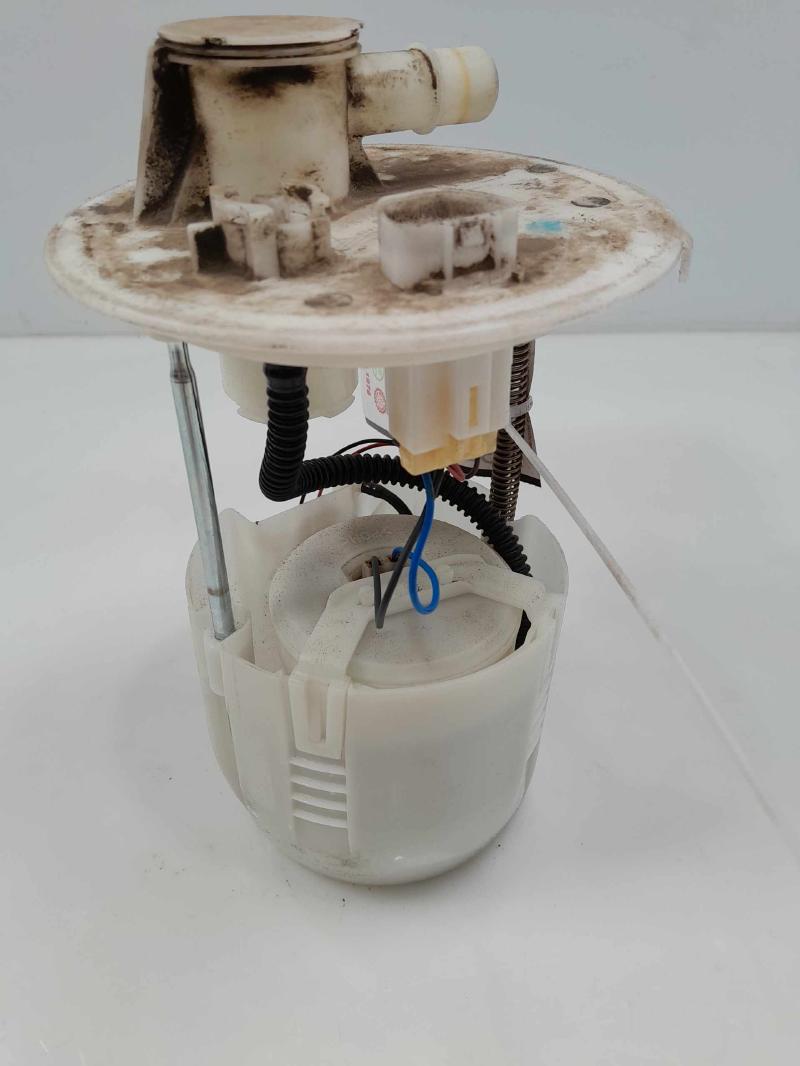 2014 - 2019 Toyota Corolla Sedan Fuel Pump Assembly OEM 7702002410