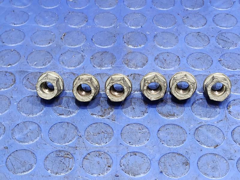 2007 Hummer H3 Lug Nuts