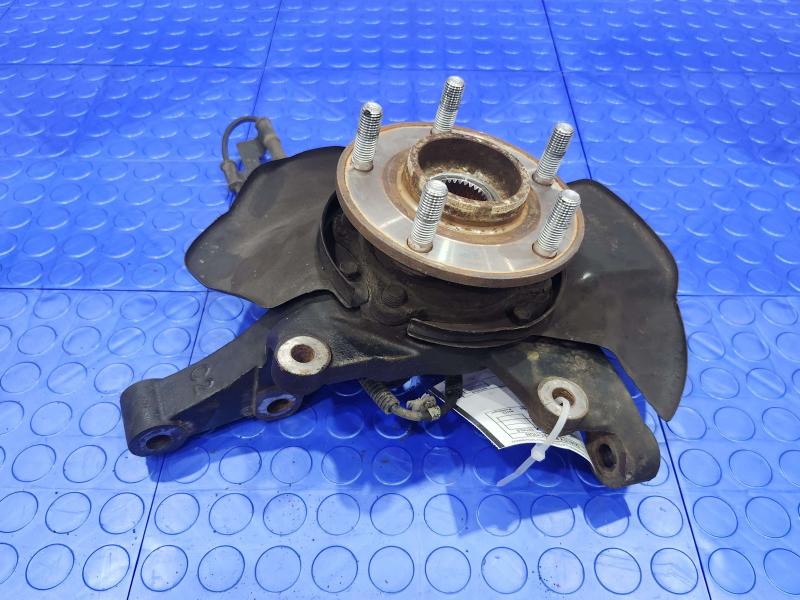 2011 Kia Sorento Spindle Knuckle Front