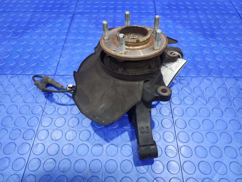 2011 Kia Sorento Spindle Knuckle Front