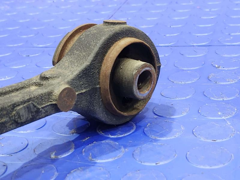 2013 Chrysler 300 Upper Control Arm Front