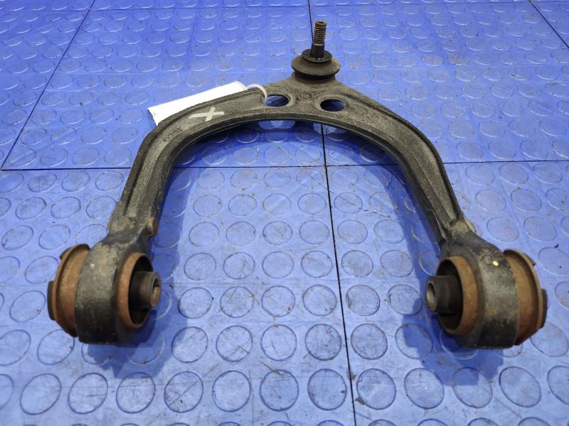 2013 Chrysler 300 Upper Control Arm Front