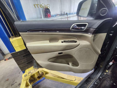 2015 Jeep Grand Cherokee Front Door Trim Panel