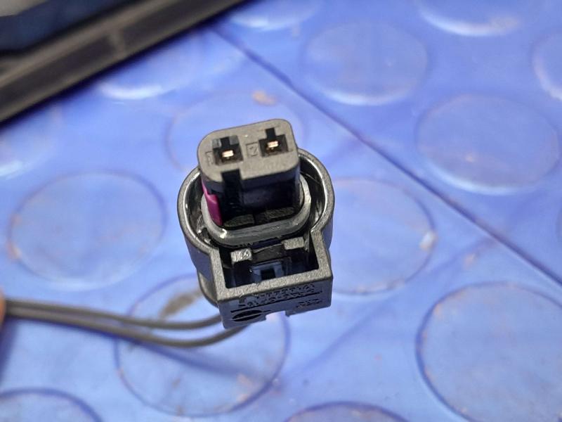2018 Jaguar XE 3Rd Brake Light Avoidance Lamp
