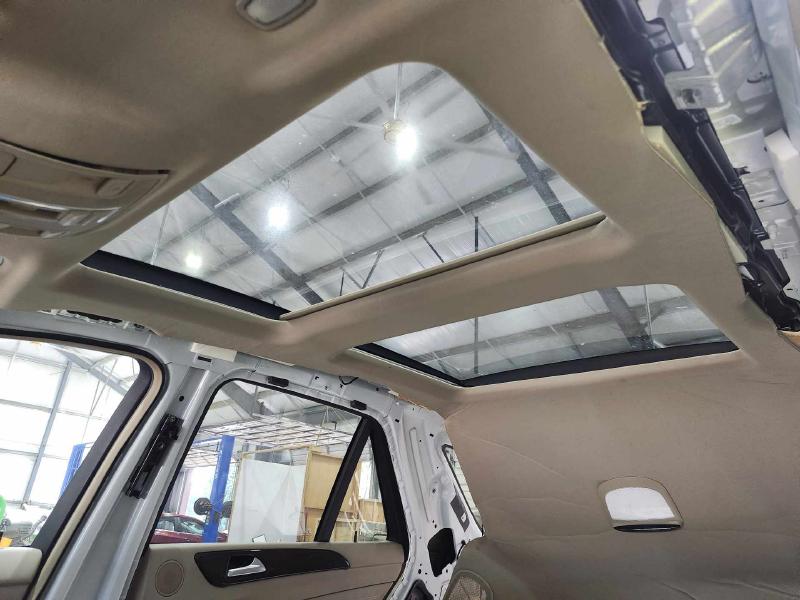 2012 Mercedes ML-Class Roof Glass (Glass Only)