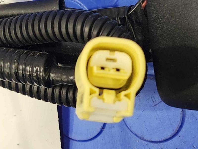 2014 Subaru Crosstrek Front Seat Belt