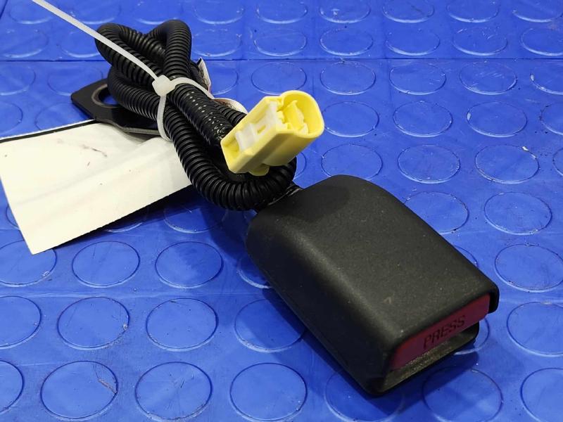 2014 Subaru Crosstrek Front Seat Belt
