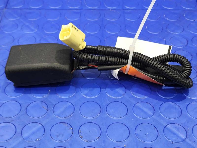 2014 Subaru Crosstrek Front Seat Belt