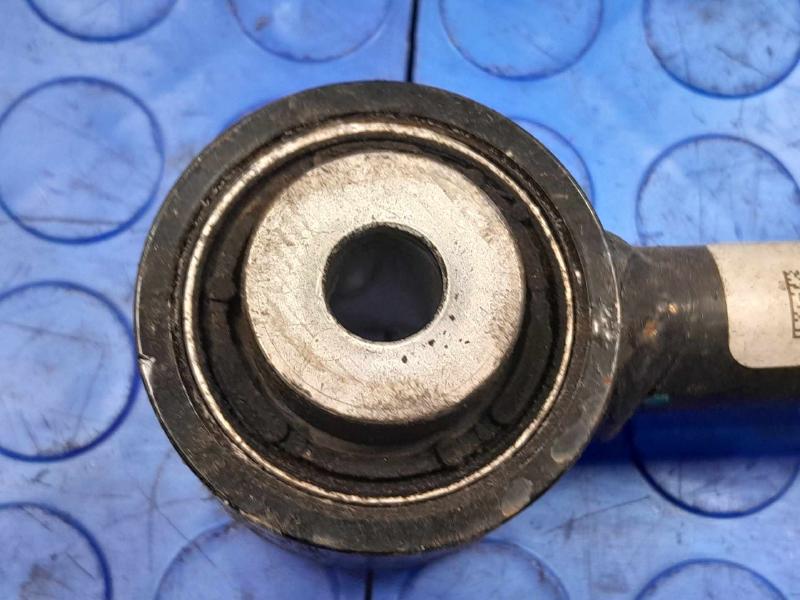 2021 Tesla Model 3 Lower Control Arm Rr