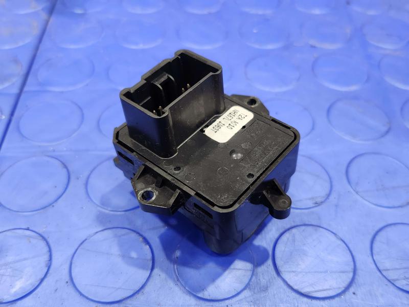 2013 Honda CR-V Door Switch Front