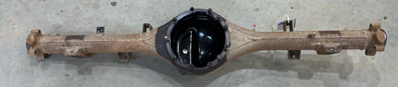 2001 Nissan Xterra Frontier 4x2 Rear Axle Housing - Bare OEM 430107Z255