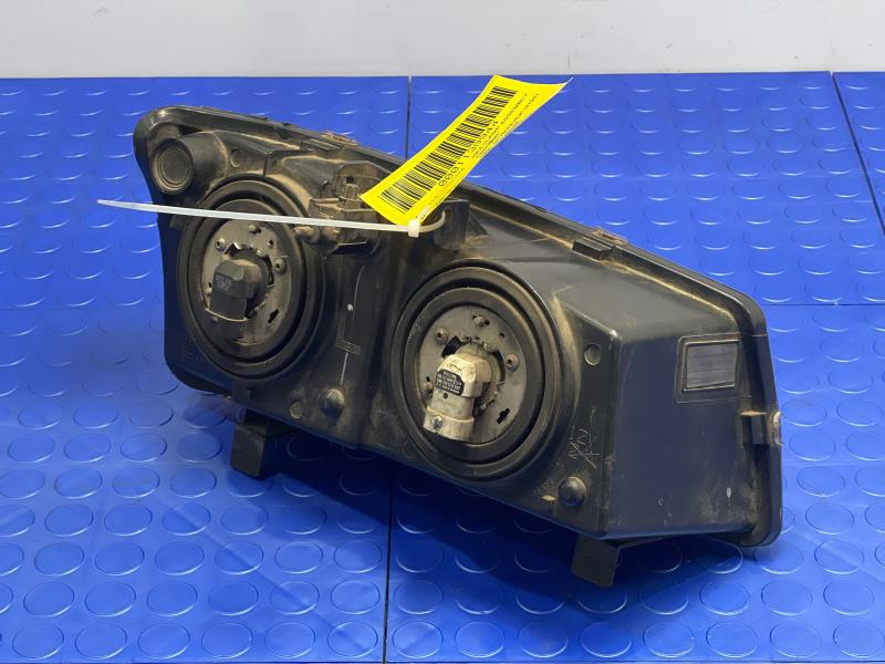2003 Chevrolet Silverado 2500 Headlamp Assembly