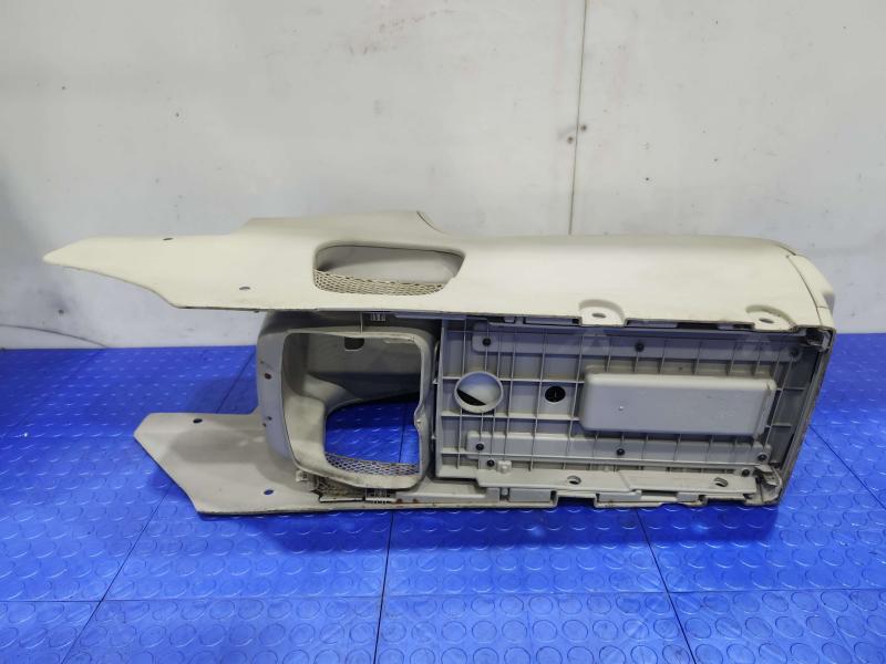 2017 Dodge Grand Caravan Front Console