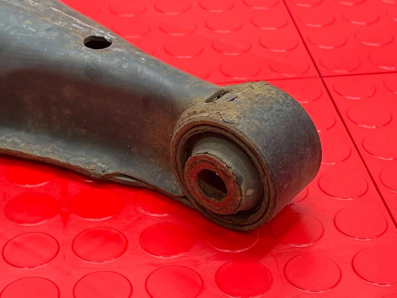 2012 Ford Taurus Lower Control Arm Rr