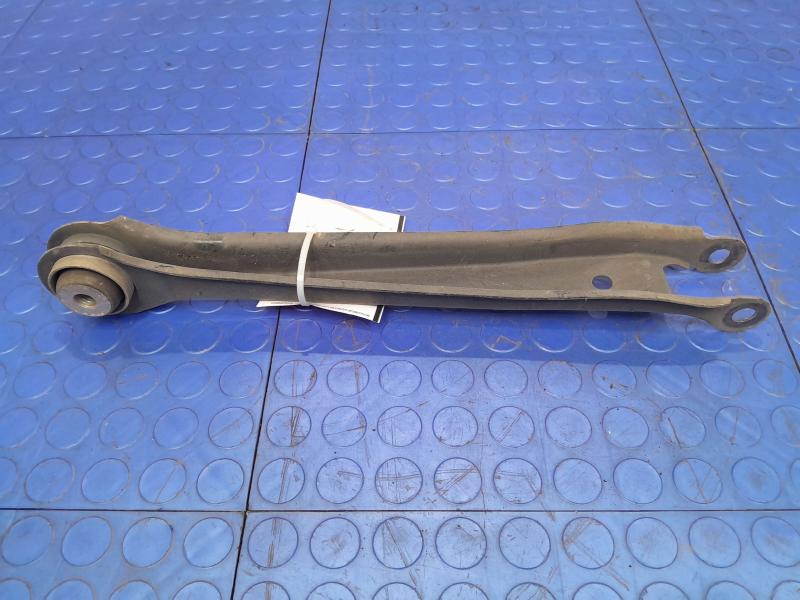 2017 GMC Acadia Lower Control Arm Rr