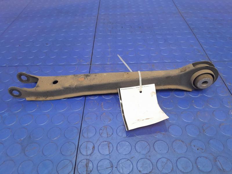2017 GMC Acadia Lower Control Arm Rr