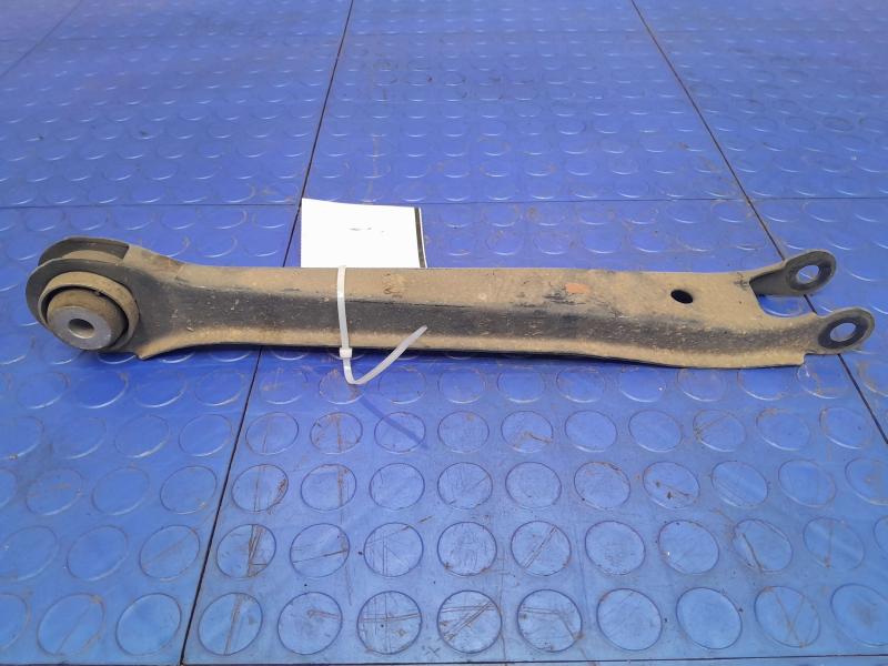 2017 GMC Acadia Lower Control Arm Rr
