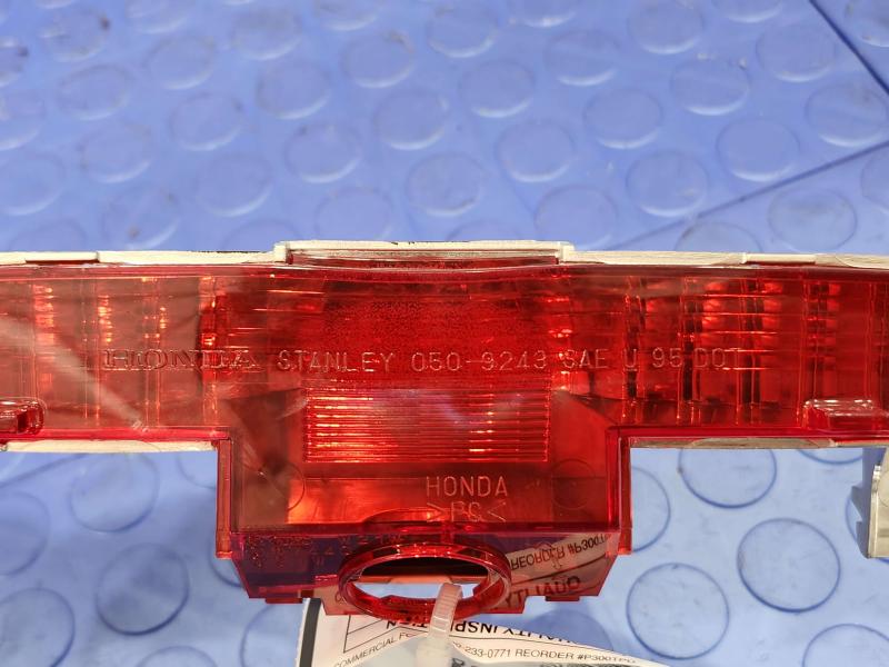 2013 Honda Civic 3Rd Brake Light Avoidance Lamp